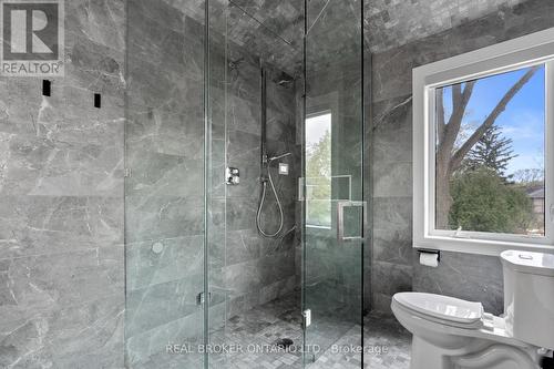 17 Old Oak Road, Toronto, ON 