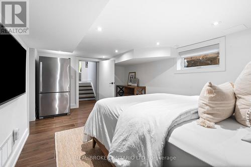 17 Old Oak Road, Toronto, ON 