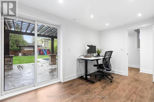 17 Old Oak Road, Toronto, ON 