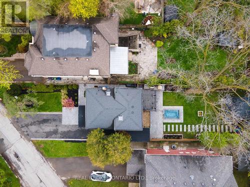17 Old Oak Road, Toronto, ON 