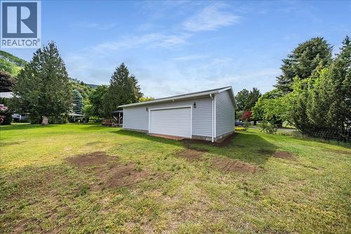 1545 Columbia Road, Ootischenia, BC 