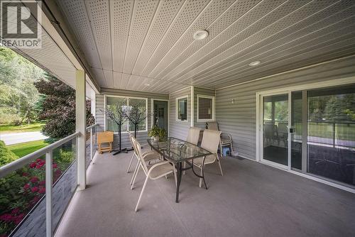 1545 Columbia Road, Ootischenia, BC 