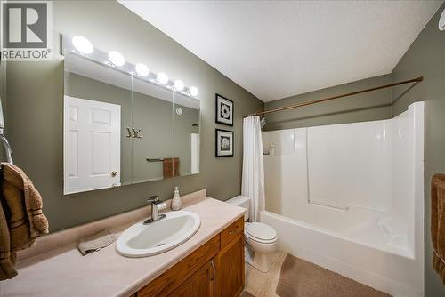 1545 Columbia Road, Ootischenia, BC 