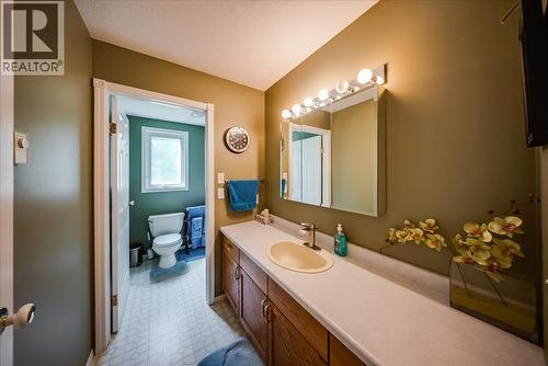 1545 Columbia Road, Ootischenia, BC 