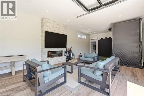 35 Emily Street, Grimsby, ON 