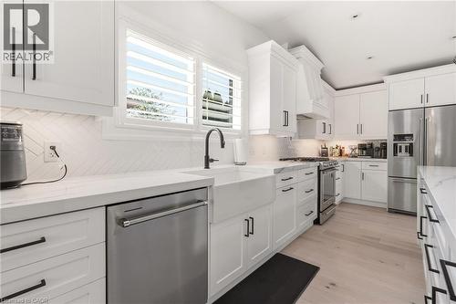 35 Emily Street, Grimsby, ON 