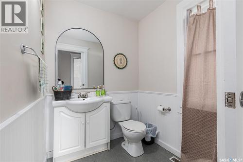 1059 Willow Avenue, Moose Jaw, SK 