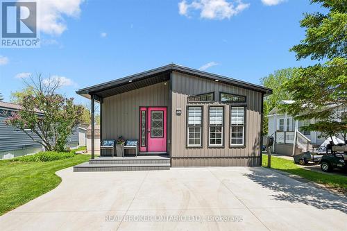 490 SPRUCE STREET  Centre Wellington, ON N1M 2W5