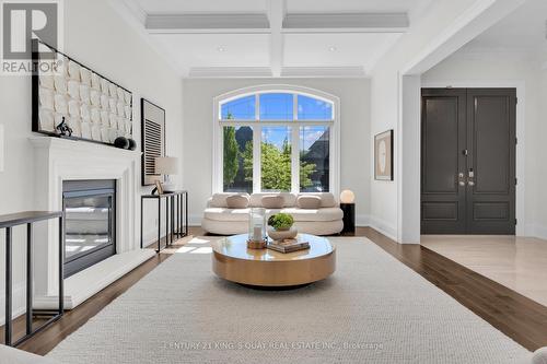 32 Hogan Court, King, ON 