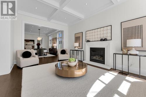 32 Hogan Court, King, ON 