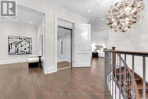 32 Hogan Court, King, ON 