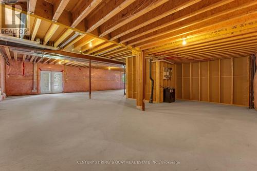 32 Hogan Court, King, ON 