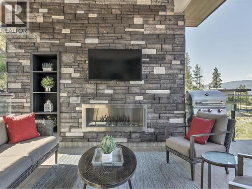 3060 Outlook Way, Naramata, BC 