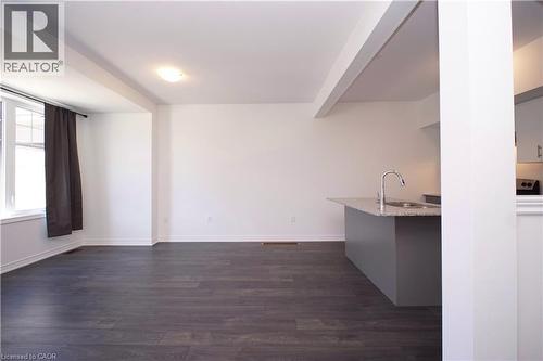 10 Birmingham Drive Unit# 129, Cambridge, ON - Indoor Photo Showing Other Room