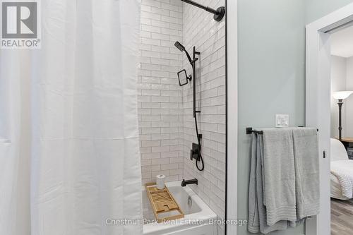 Jack and Jill Bathroom - 149 Lynx Drive, Kearney, ON 