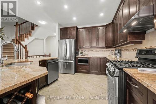 112 Whispering Winds Way, Ottawa, ON 