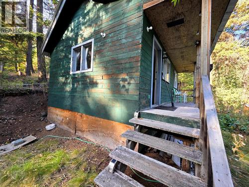 6453 Pinaus Lake Road, Falkland, BC 