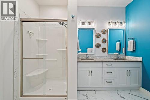3949 Desert Pines Avenue, Peachland, BC 