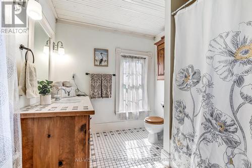 4378 Mcgillivray Drive W, North Middlesex (Brinsley), ON 