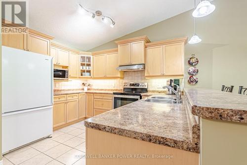 28 - 572 Thistlewood Drive, London North (North C), ON 