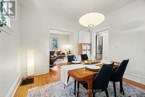 Dining room ideal for family and entertaining - 5 Grove Avenue, Ottawa, ON 