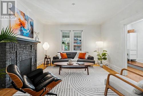 Warm and bright spacious living room - 5 Grove Avenue, Ottawa, ON 