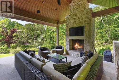 981 Mineral Springs Road, Hamilton, ON 