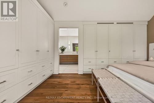 981 Mineral Springs Road, Hamilton, ON 
