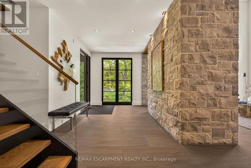 981 Mineral Springs Road, Hamilton, ON 