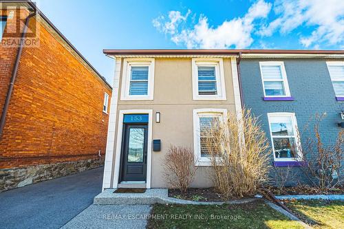 153 ELGIN STREET  Hamilton, ON L8L 4Y1