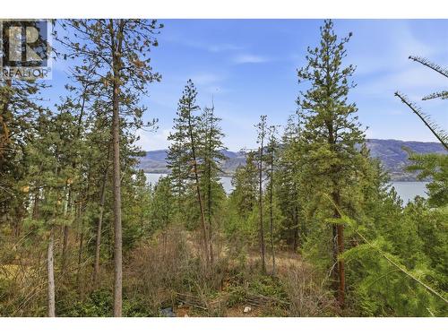 324 Clifton Road N, Kelowna, BC 