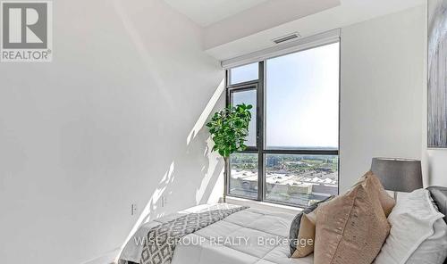 Lph04 - 120 Eagle Rock Way, Vaughan, ON 