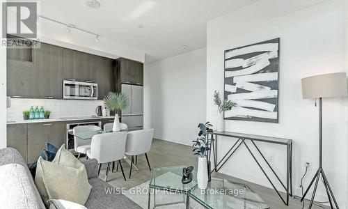 Lph04 - 120 Eagle Rock Way, Vaughan, ON 