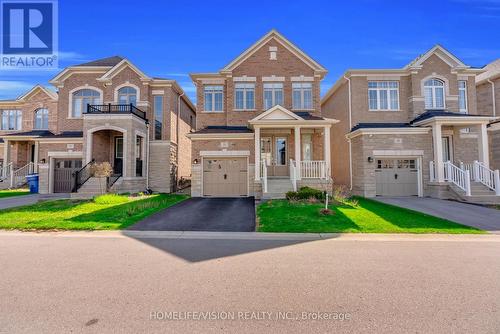 35 PINE HILL CRESCENT  Aurora, ON L4G 3Y2