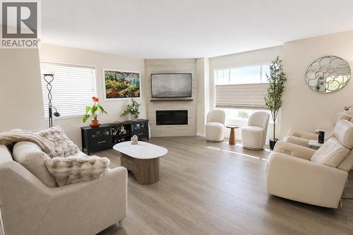 Spacious Living Room - 3400 Wilson Street Unit# 173, Penticton, BC 