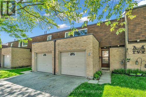 104 - 680 REGENCY COURT  Burlington, ON L7N 3L9