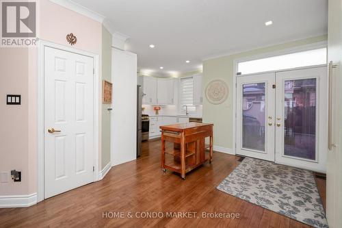 194 Lakeshore Road W, Mississauga, ON 