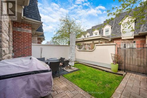 194 Lakeshore Road W, Mississauga, ON 