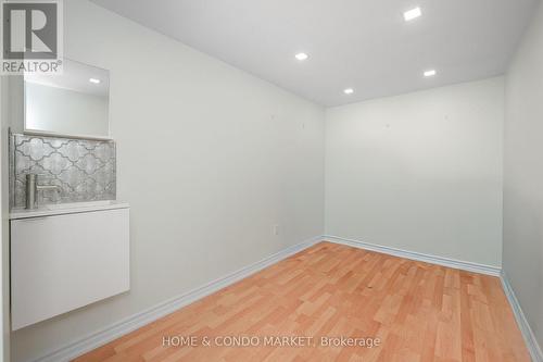 194 Lakeshore Road W, Mississauga, ON 