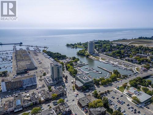 194 Lakeshore Road W, Mississauga, ON 