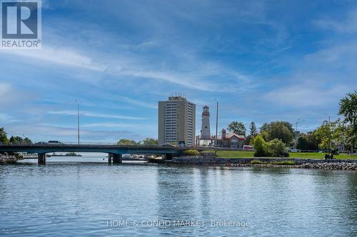 194 Lakeshore Road W, Mississauga, ON 
