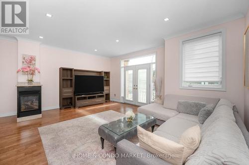 194 Lakeshore Road W, Mississauga, ON 