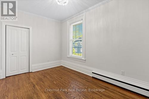 3RD BEDROOM WITH HARDWOOD AND CLOSET - 1663 5Th Avenue E, Owen Sound, ON 