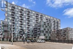 1014 - 38 MONTE KWINTER COURT Toronto, ON M4P 1E4