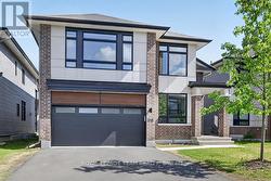 950 ISLINGTON WAY  Ottawa, ON K1A 0T7