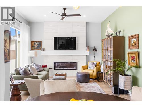 796 Kuipers Crescent Unit# 2, Kelowna, BC 