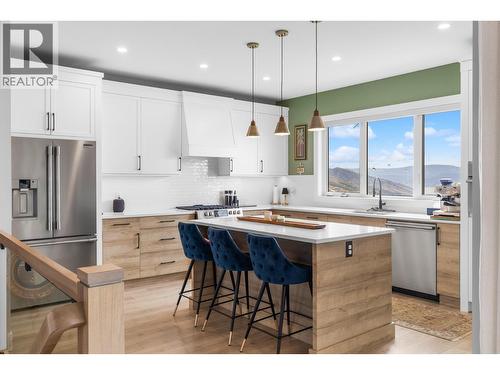 796 Kuipers Crescent Unit# 2, Kelowna, BC 