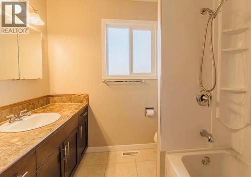 880 Tamarack Drive, Kelowna, BC 
