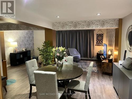 378 Lakeshore Road W, Mississauga, ON 