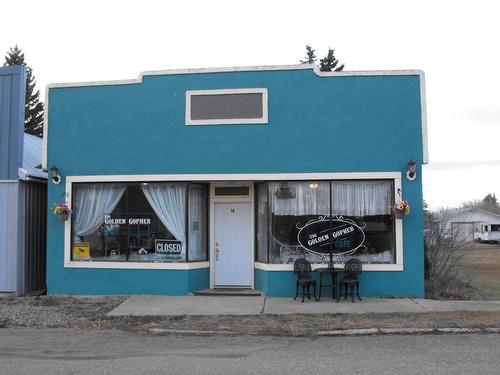 18 Centre Street, Derwent, AB 